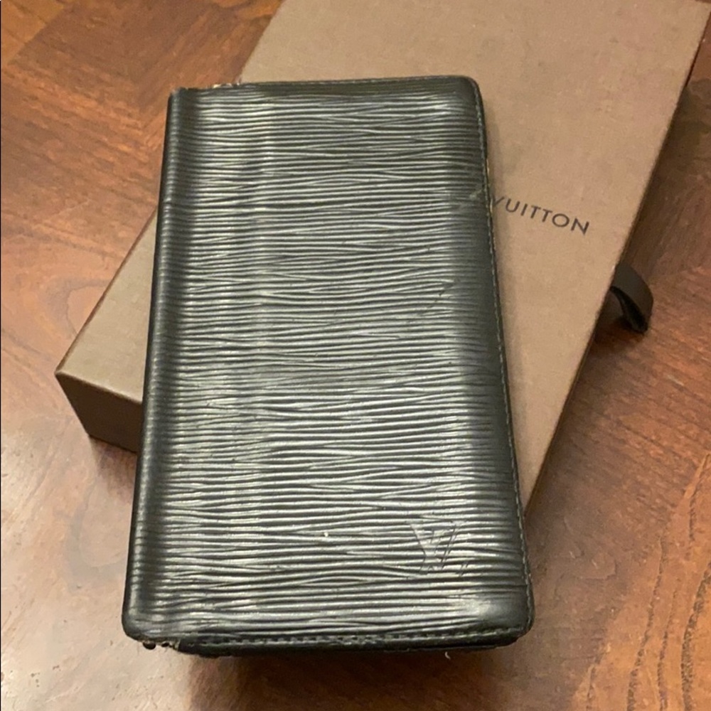 Louis. Hutton Bifold Wallet Vintage EPI Black